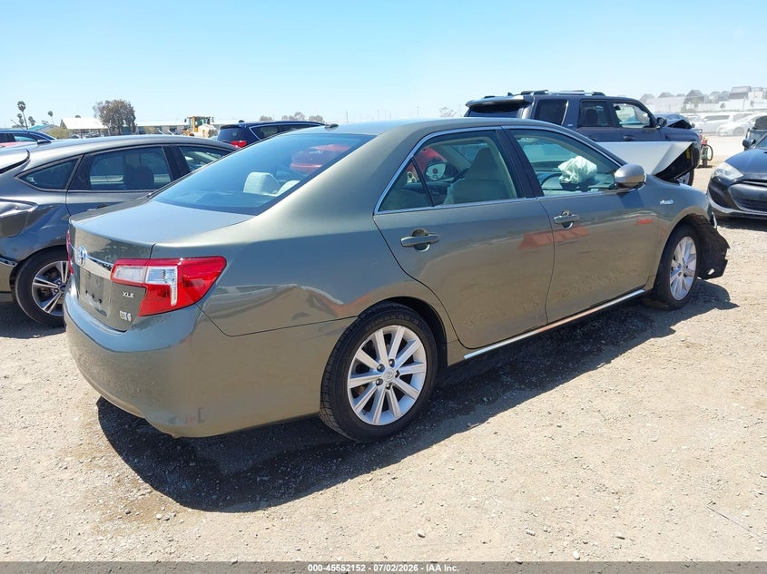 AtlanticExpress - Toyota Camry Hybrid