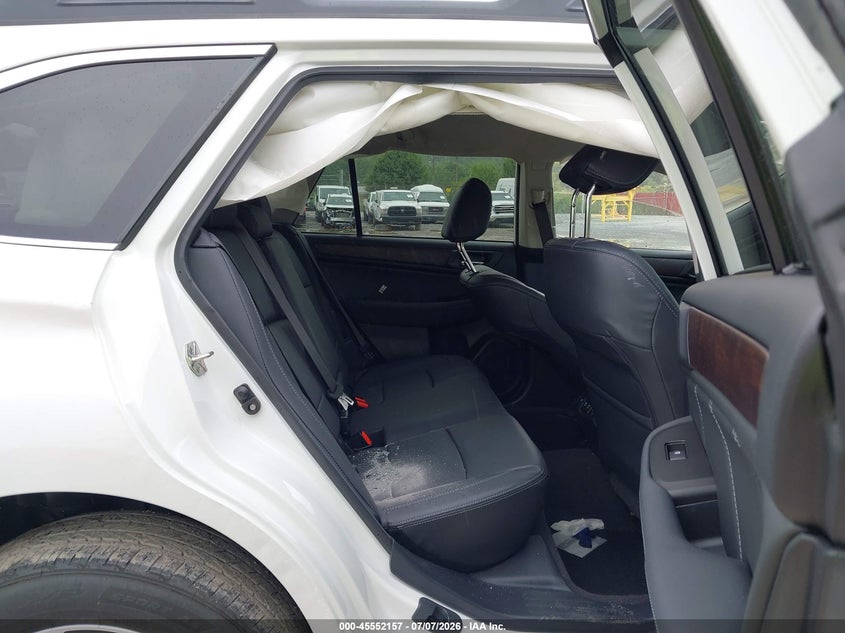 2019 SUBARU OUTBACK auction photo 8