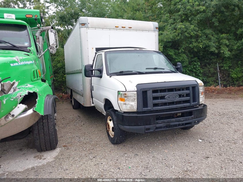 2009 FORD E-350 CUTAWAY auction photo 1