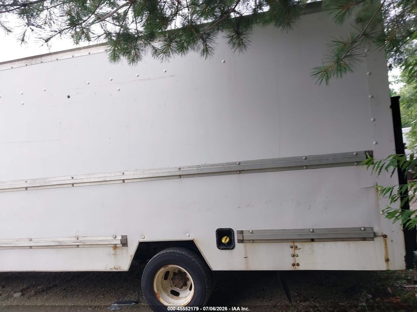 2009 FORD E-350 CUTAWAY auction photo 3