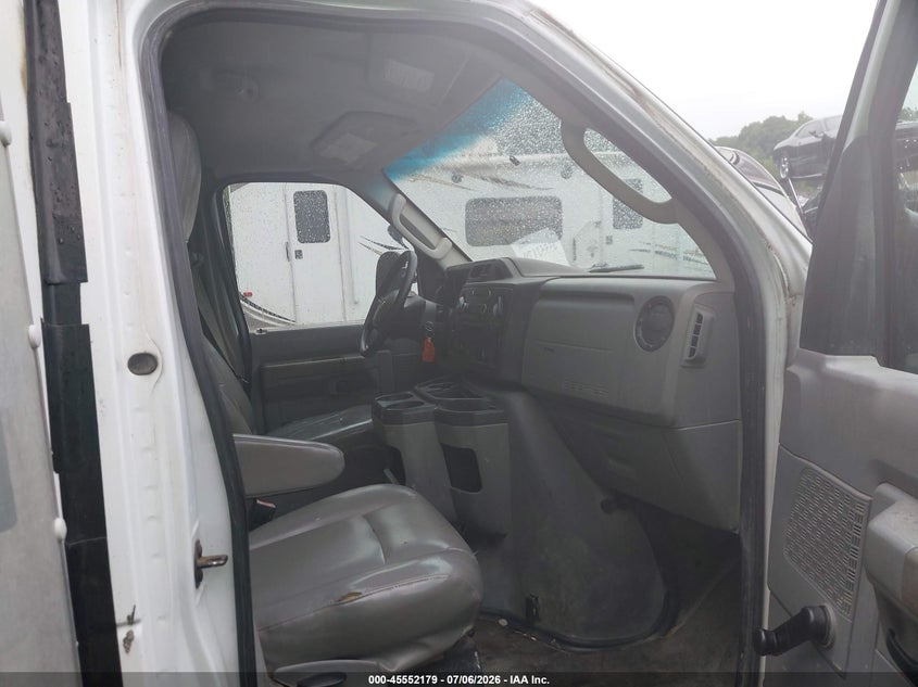 2009 FORD E-350 CUTAWAY auction photo 7