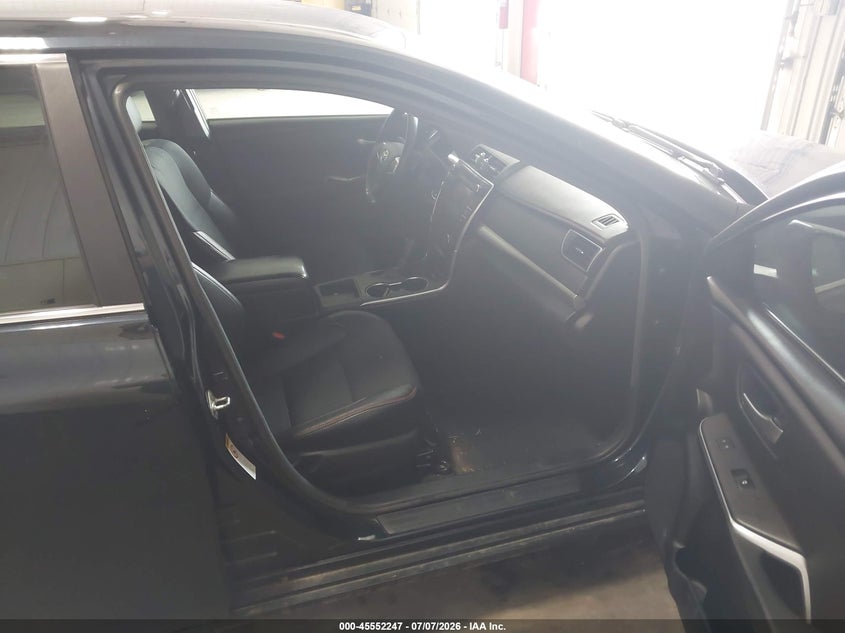 2017 TOYOTA CAMRY auction photo 5