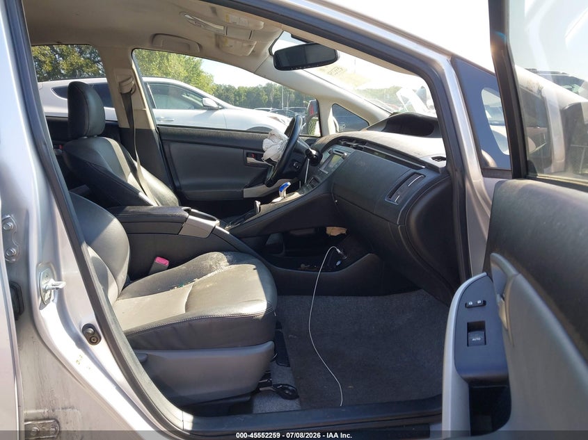 2012 TOYOTA PRIUS auction photo 5