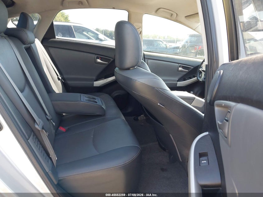 2012 TOYOTA PRIUS auction photo 8