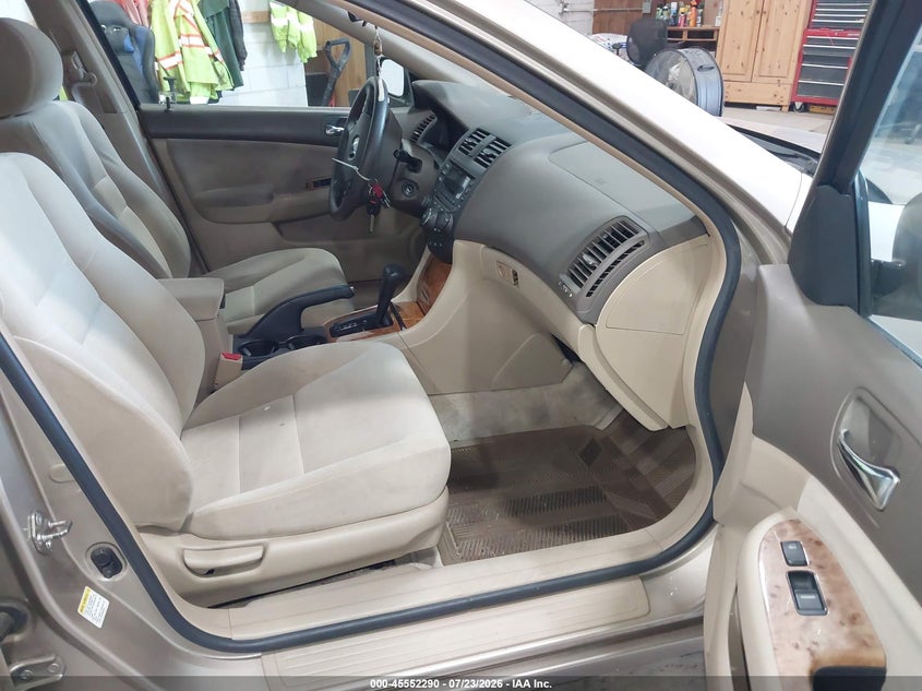 2003 HONDA ACCORD SDN auction photo 5