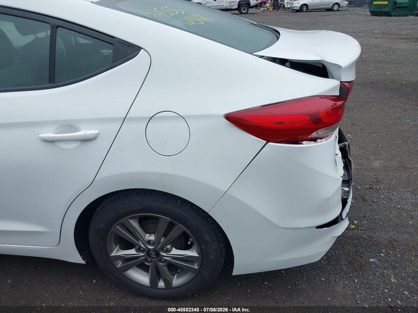 2017 HYUNDAI ELANTRA auction photo 6