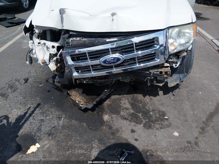 2012 FORD ESCAPE auction photo 6