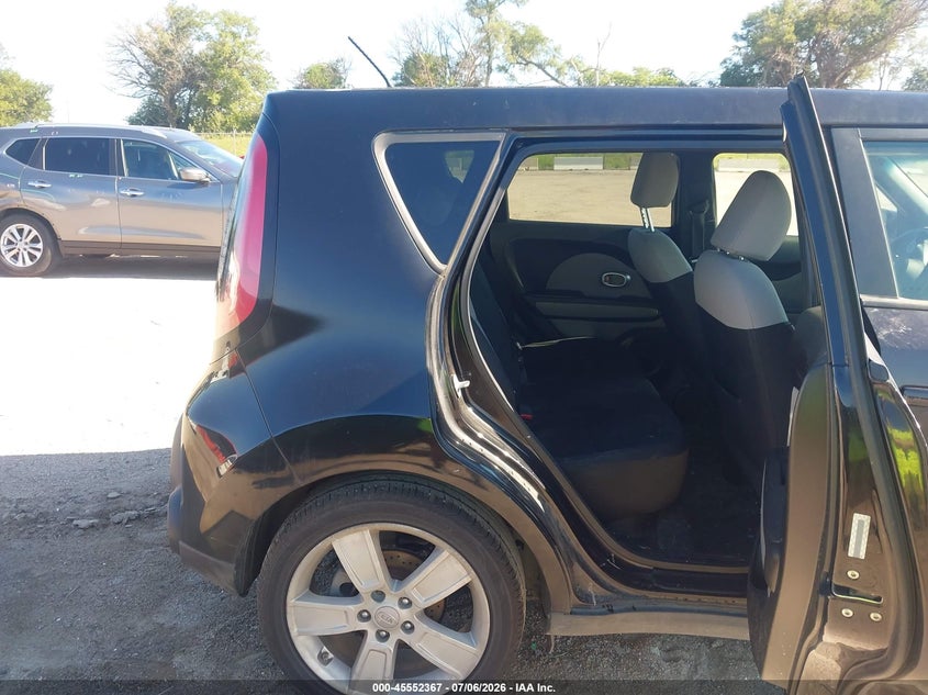 2014 KIA SOUL auction photo 8