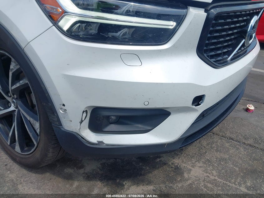2019 Volvo Xc40 T5 R-Design VIN: YV4162UM4K2094299 Lot: 45552422