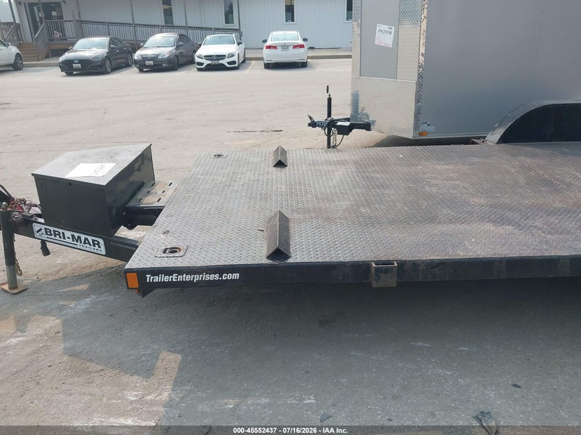 2017 BWISE CAR HAULER TRAILER auction photo 5