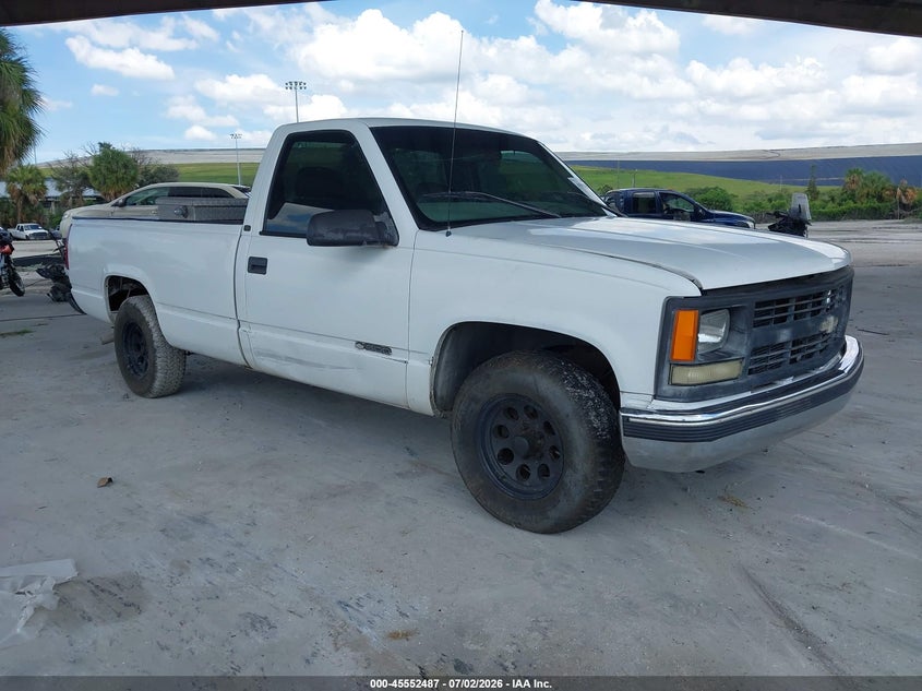 1997 CHEVROLET C/K 1500 auction photo 1