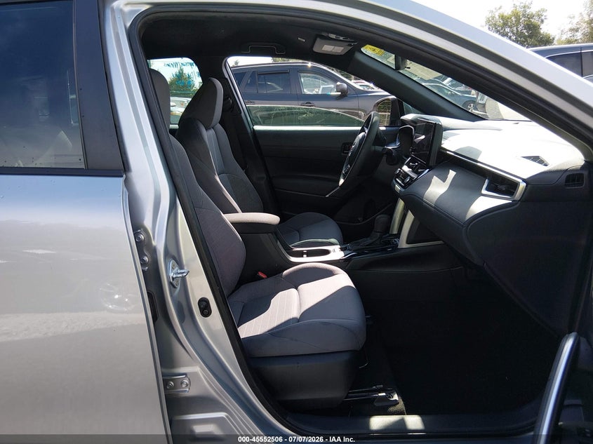 2024 TOYOTA COROLLA CROSS HYBRID auction photo 5