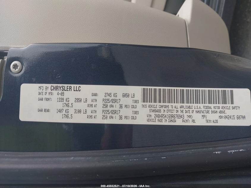 CHRYSLER TOWN & COUNTRY 2009 VIN 2A8HR54169R676943