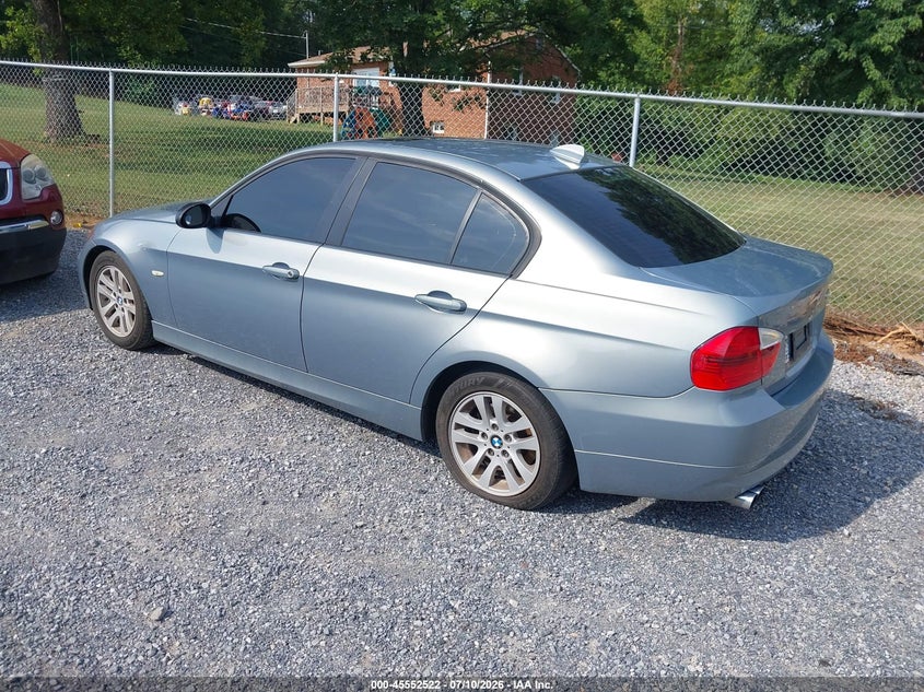 2007 BMW 328I auction photo 3