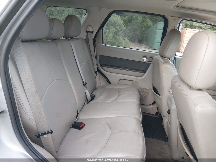 2011 MERCURY MARINER auction photo 8
