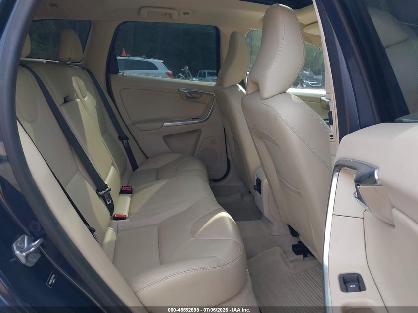 2015 Volvo Xc60 T5/T5 Premier VIN: YV4612RK5F2711355 Lot: 45552698