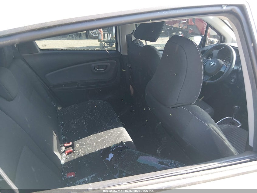 2015 TOYOTA YARIS auction photo 8