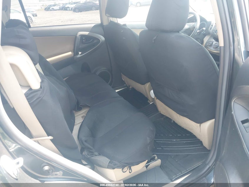 2010 TOYOTA RAV4 auction photo 8