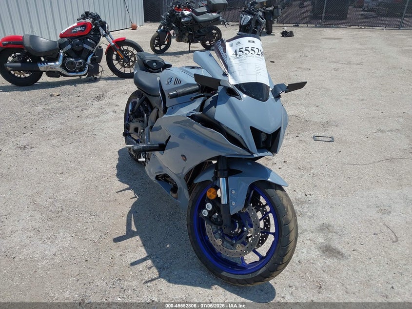 2022 Yamaha Yzfr7