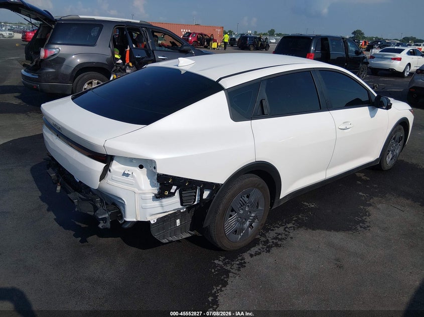 Vin: 3kpft4de5se212577, lot: 46051138, kia k4 lx 20254