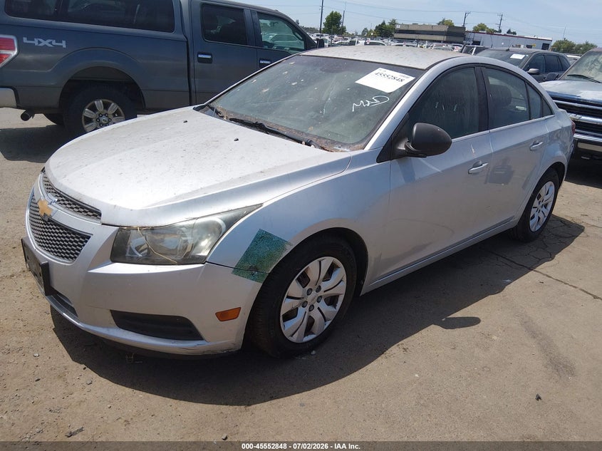 2012 CHEVROLET CRUZE auction photo 2