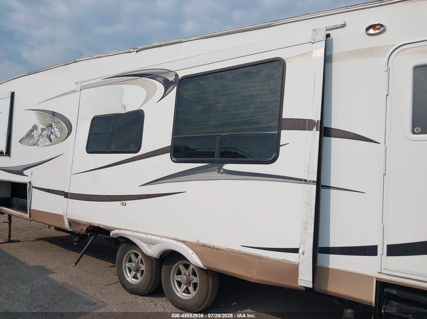 2011 DUTCHMEN M-320BS COLORADO auction photo 6