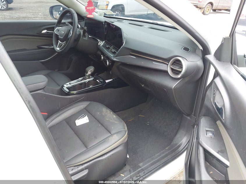 2025 CHEVROLET TRAX auction photo 5