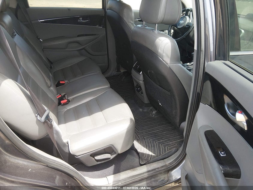 2016 KIA SORENTO auction photo 8