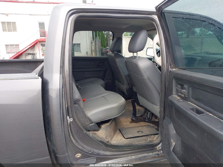 2017 RAM 1500 auction photo 8