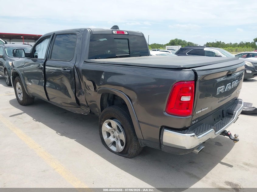 2025 RAM 1500 auction photo 3
