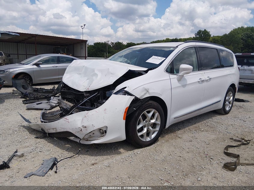 Vin: 2c4rc1bg4hr809906, lot: 46051454, chrysler pacifica touring-l 20172