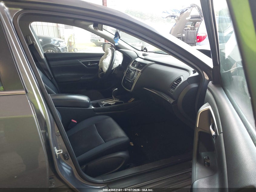 2018 NISSAN ALTIMA auction photo 5