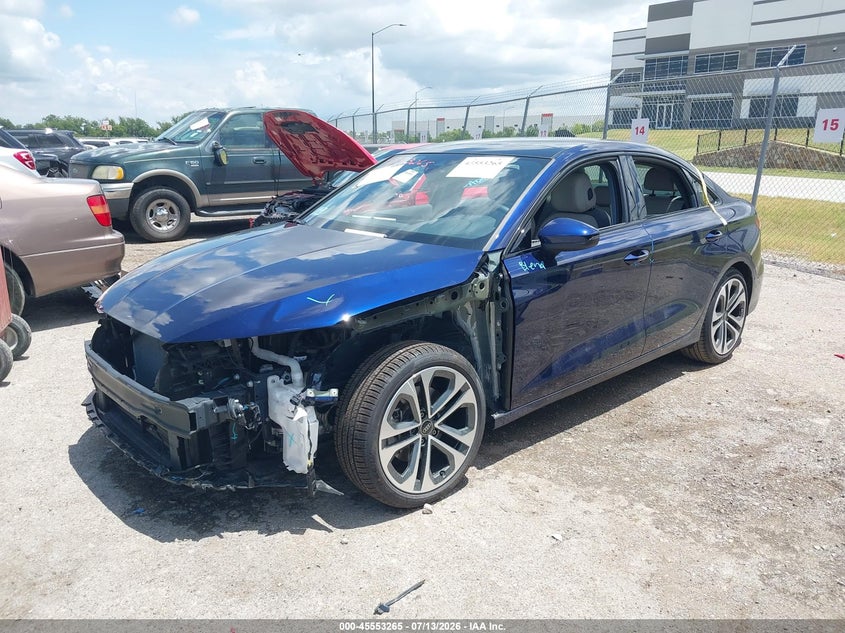 Vin: wauhudgy5sa058190, lot: 46051577, audi a3 premium plus 40 tfsi quattro s tronic 20252