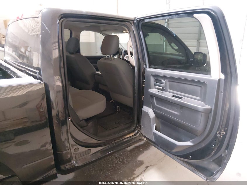 2016 RAM 1500 auction photo 8