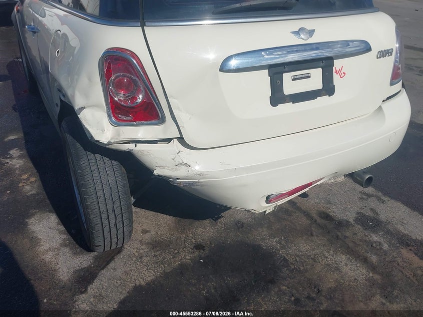 2011 MINI COOPER auction photo 6