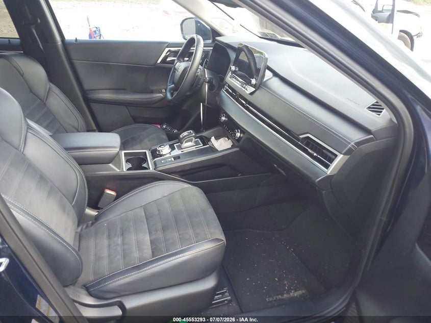 2024 MITSUBISHI OUTLANDER auction photo 5