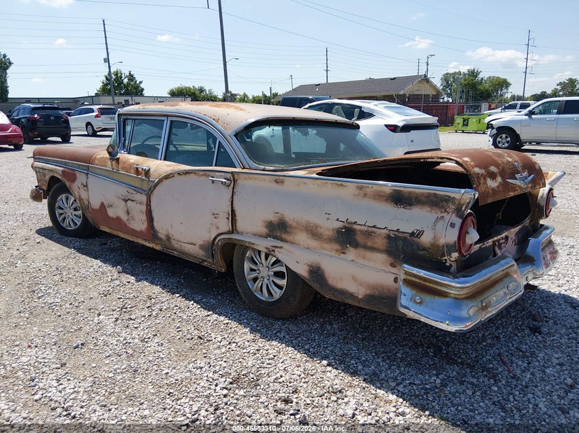 1957 FORD 4 DOOR SEDAN auction photo 3