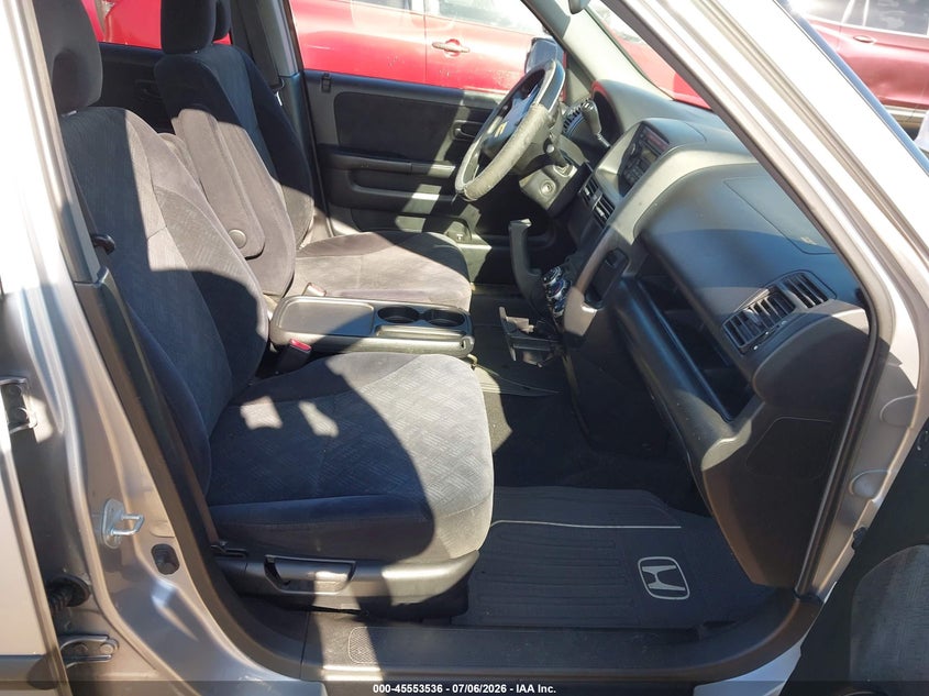 2005 HONDA CR-V auction photo 5