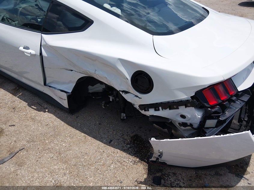 2026 FORD MUSTANG auction photo 6