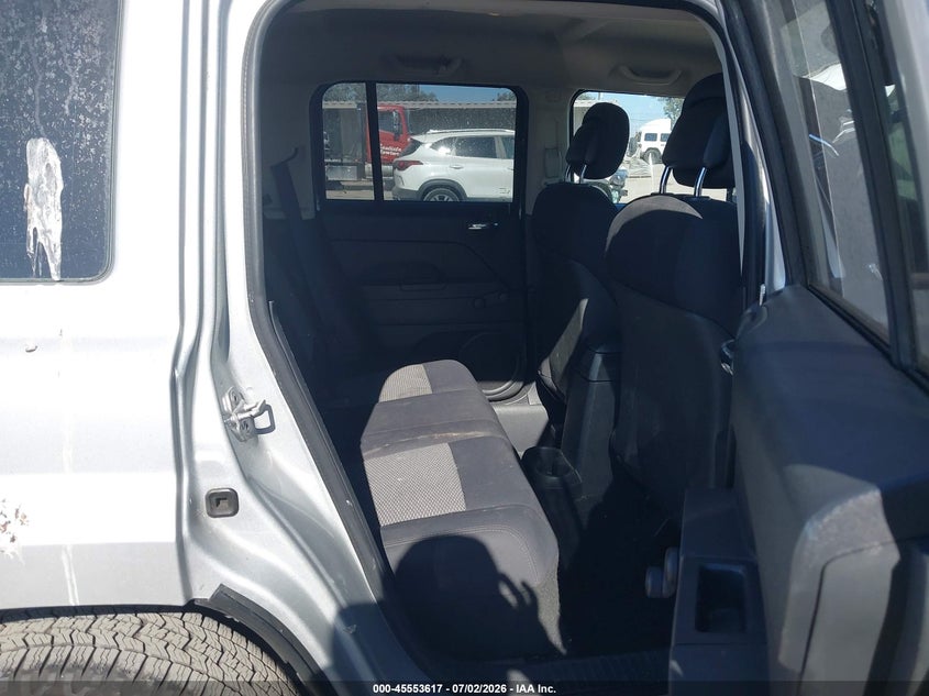 2010 JEEP PATRIOT auction photo 8