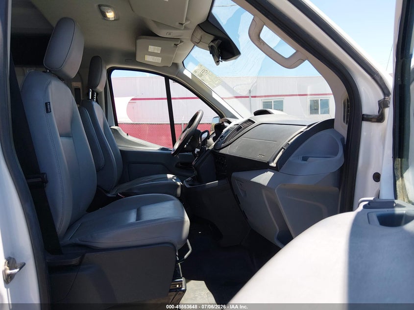 2018 FORD TRANSIT-150 auction photo 5