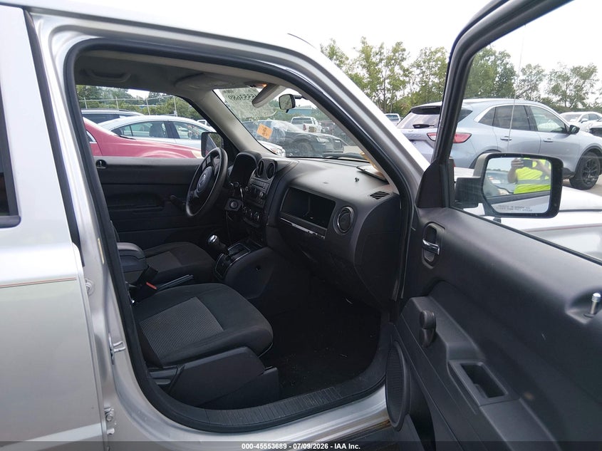 2012 JEEP PATRIOT auction photo 5
