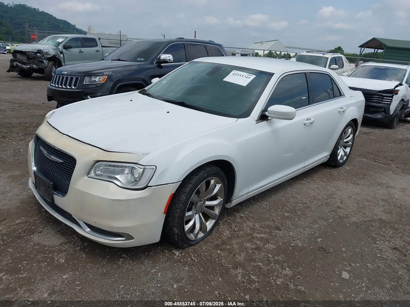 2016 CHRYSLER 300 auction photo 2