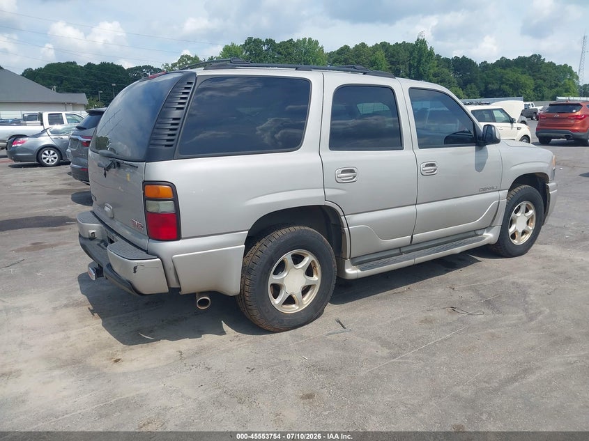 2005 GMC YUKON auction photo 4