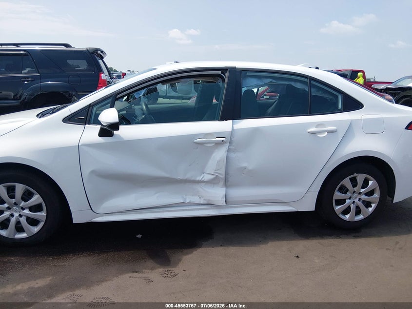 2024 TOYOTA COROLLA auction photo 6