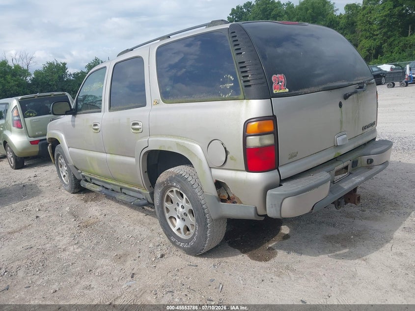 2004 CHEVROLET TAHOE auction photo 3