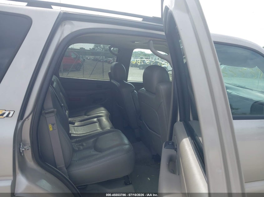 2004 CHEVROLET TAHOE auction photo 8
