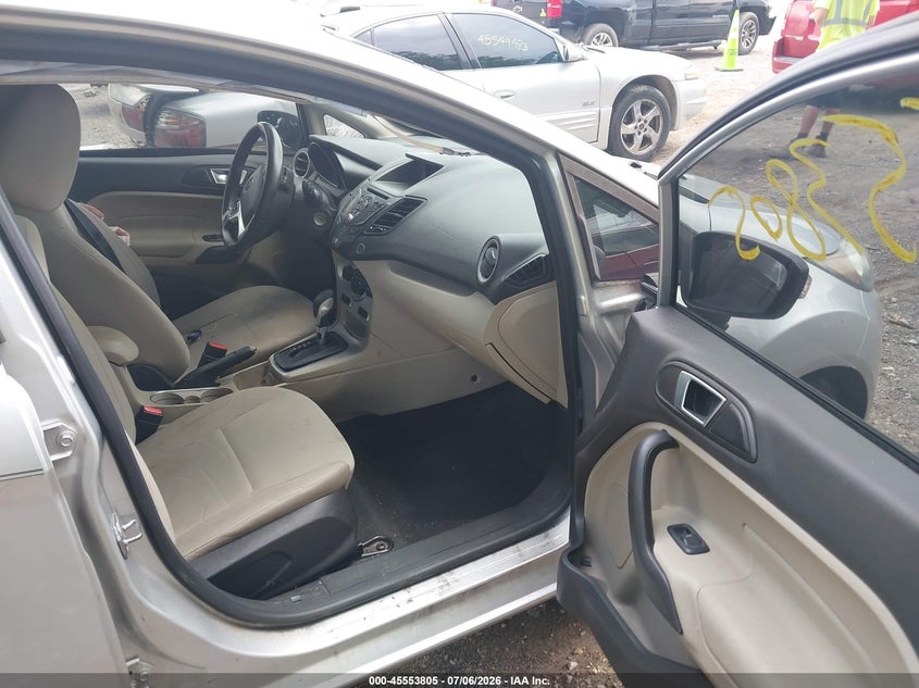 2016 FORD FIESTA auction photo 4