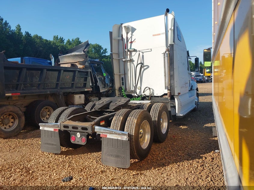 2007 FREIGHTLINER CONVENTIONAL auction photo 4