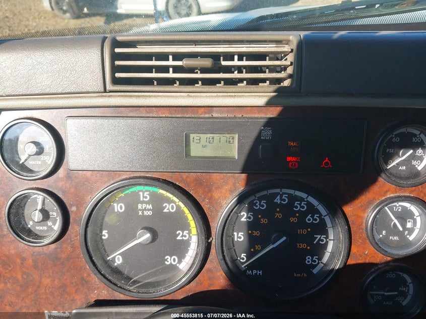 2007 FREIGHTLINER CONVENTIONAL auction photo 5